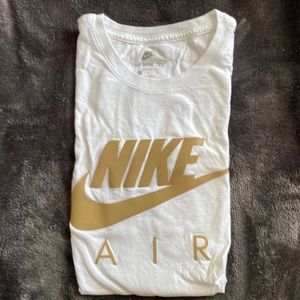 Nike Medium White tee